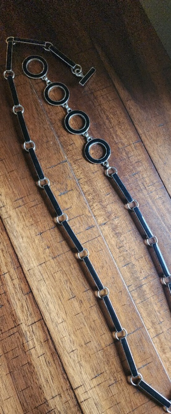 Vintage Geometric Link Belt in Black and Silver